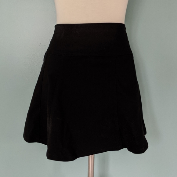 Vintage Black Cheerleader Skirt - Picture 2 of 6